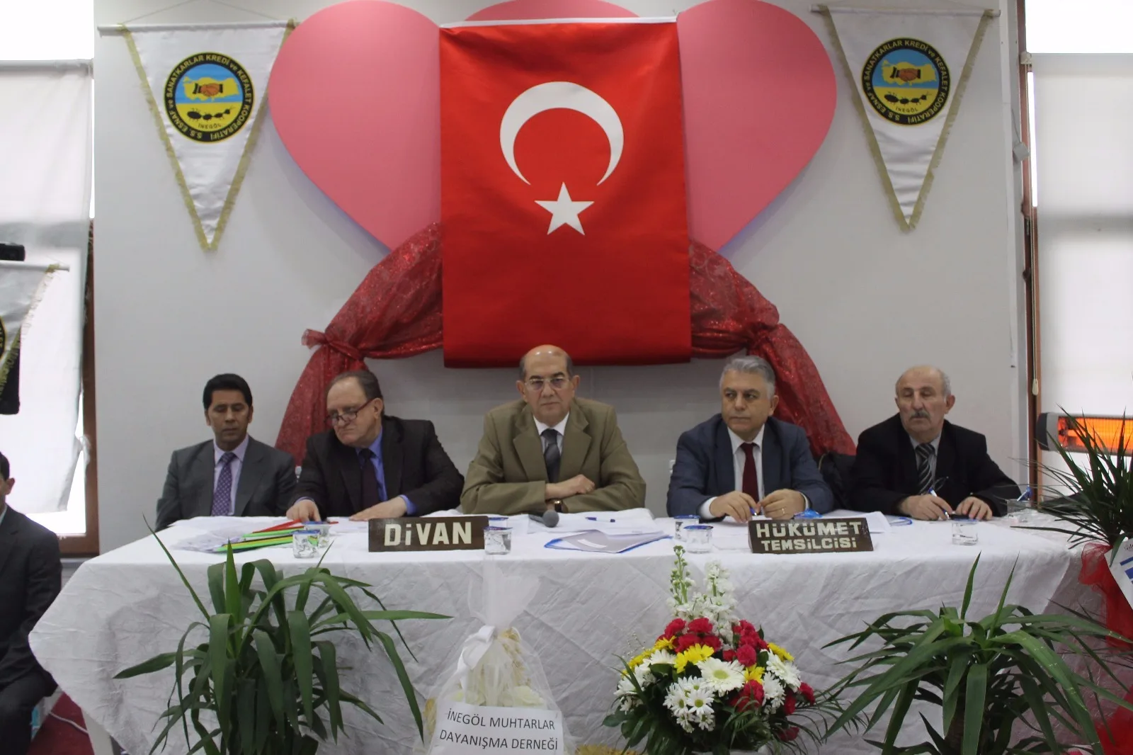 615 ORTAĞA 32 MİLYON 883 BİN TL KREDİ
