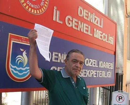 Chpli Meclis Üyesi Partisinden İhraç Edildi