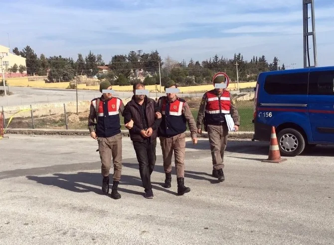 Cinayet Zanlısı Sahte Kimlikle Yakalandı