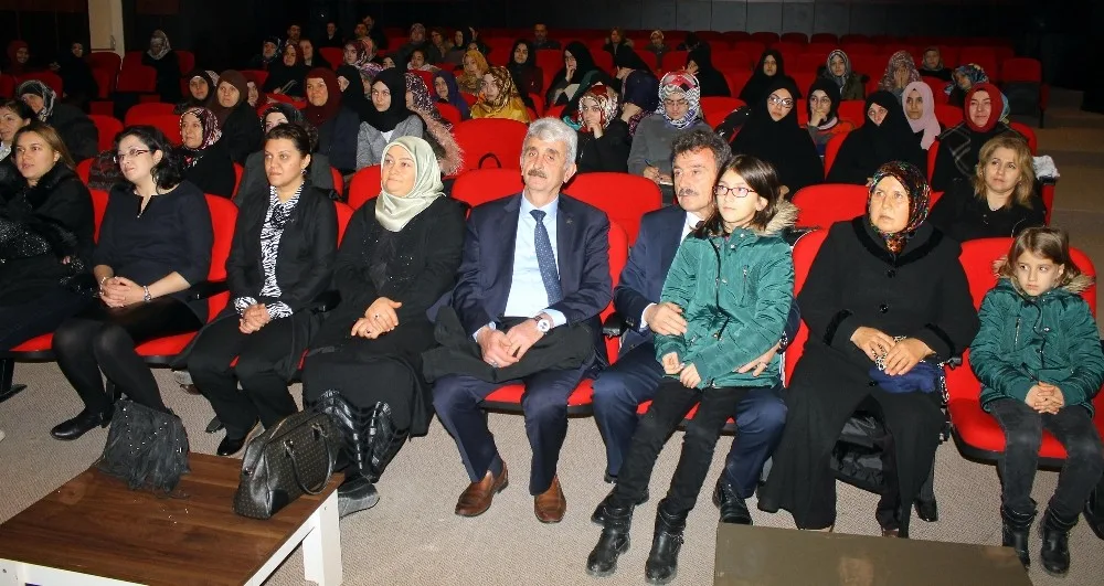 Çocuk Ne İster Konferansı