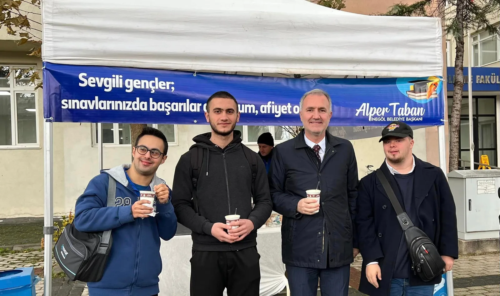 Öğrencilere ücretsiz çorba ikramı