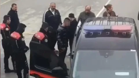Depremzede genci öldürüp, 5 kişiyi yaraladı