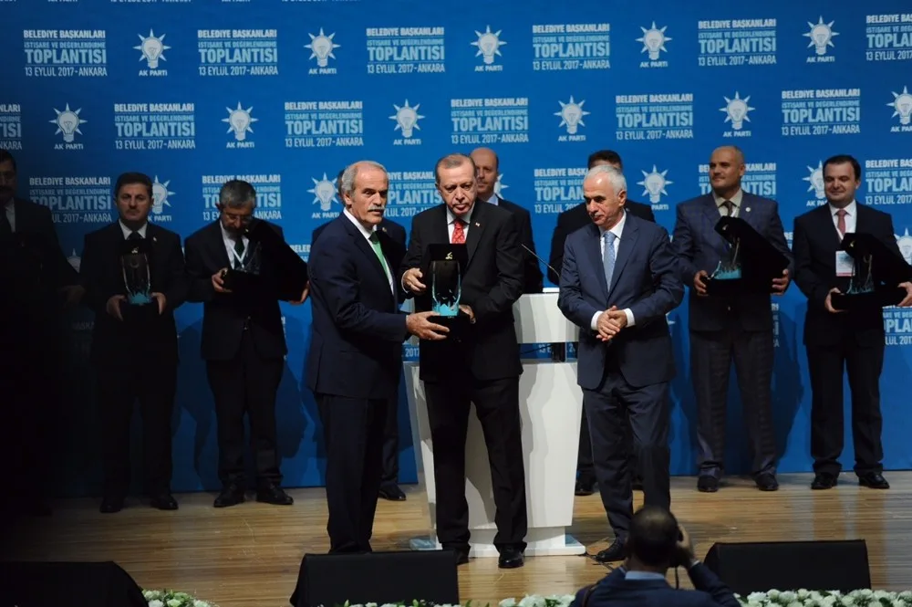 Cumhurbaşkanı Erdoğandan Bursa Büyükşehir Belediyesine Ödül