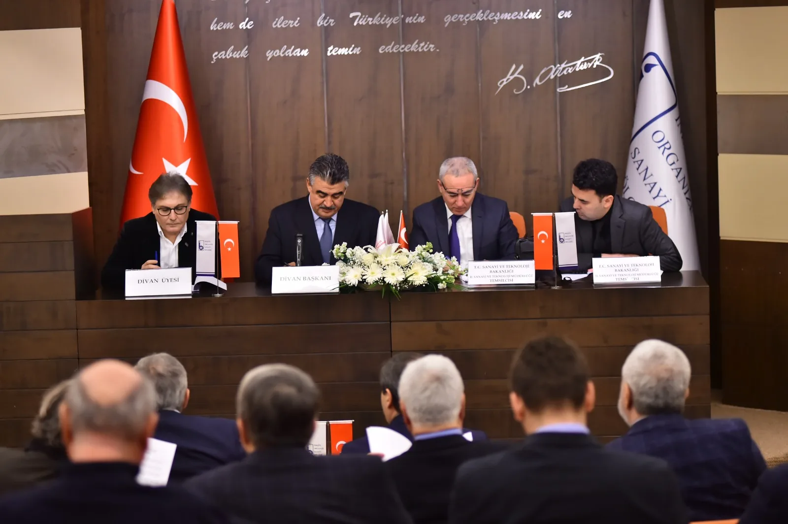 İNEGÖL OSB’DE ZEKİ ŞAHİN GÜVEN TAZELEDİ