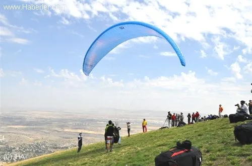 Yamaç paraşütü sezonu kapandı