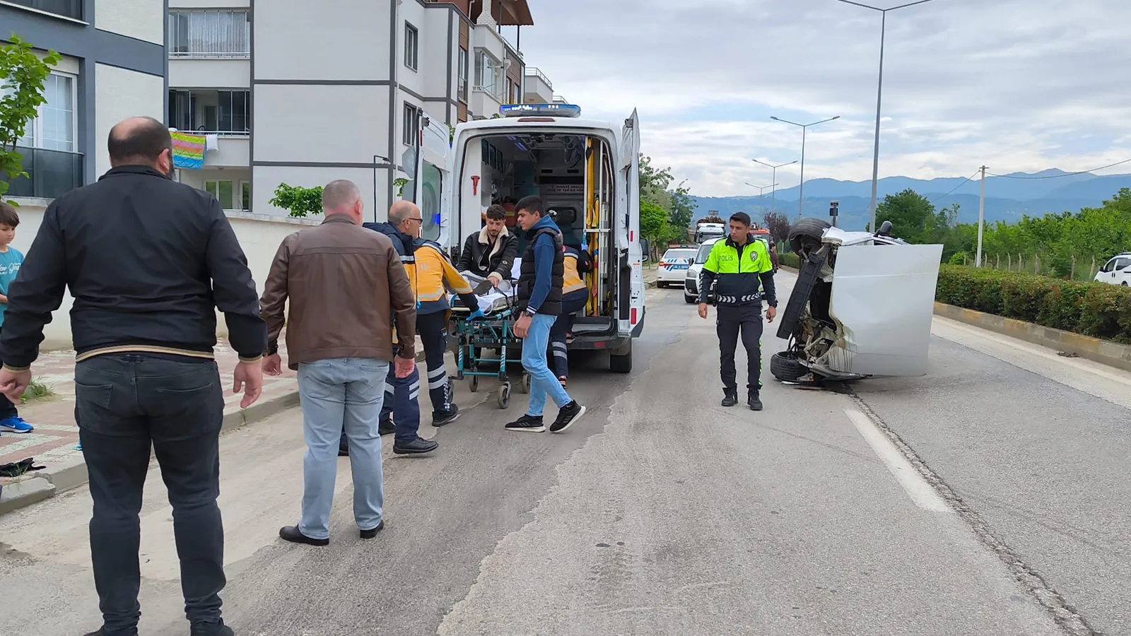 İnegöl'de 22 yaşındaki genç ölümden döndü