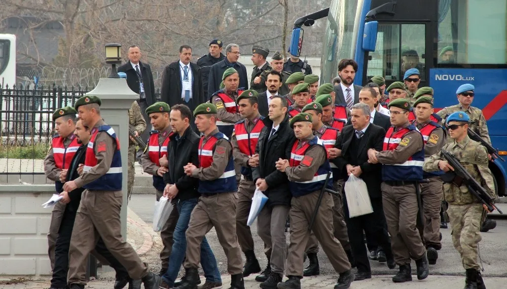 Darbeci Binbaşı Şükrü Seymen: “Bize Verilen Emir Cumhurbaşkanının Sağ Olarak Ele Geçirilmesi İdi”