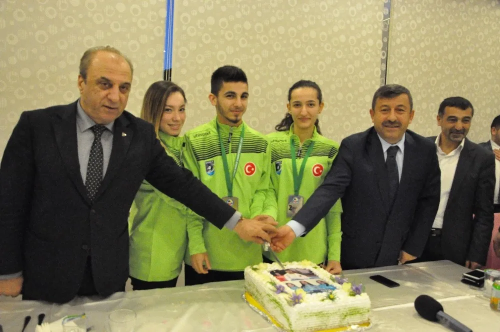Darıcalı Milli Karateci Üst Üste Beşinci Defa Avrupa Şampiyonu Oldu