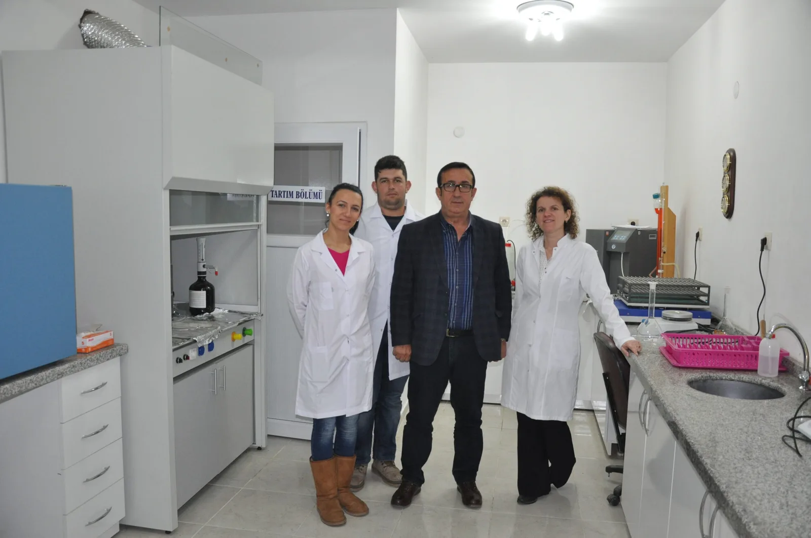 Laboratuar çiftçilerini bekliyor
