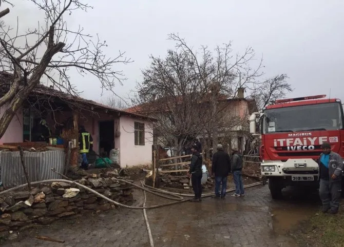 Denizlide Ev Yangınında Bir Kişi Hayatını Kaybetti