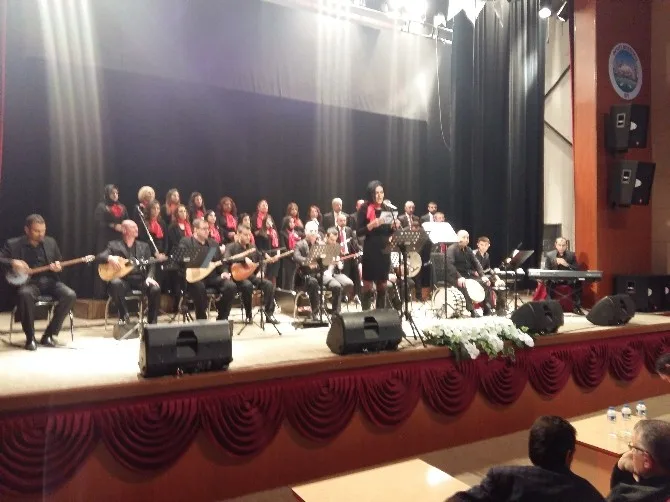 Develide Türk Halk Müziği Konseri