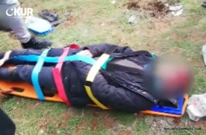 Devrilen otomobildeki 3'ü çocuk 8 kişi yaralandı