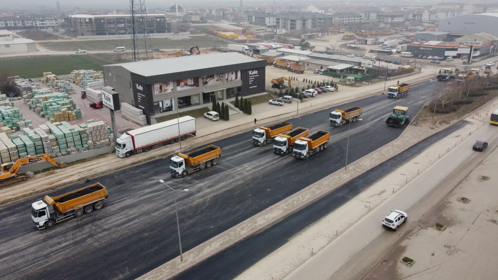 Akpınar Kavşağında asfalt çalışması başladı