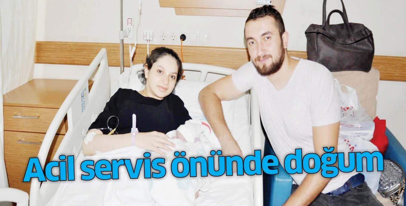 Acil servis önünde doğum