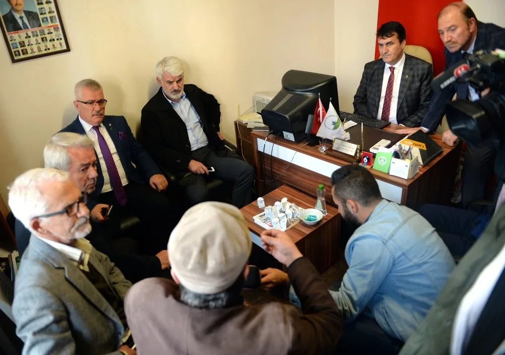 Dündar Ve Şahin Doğanbey Sakinleriyle Buluştu