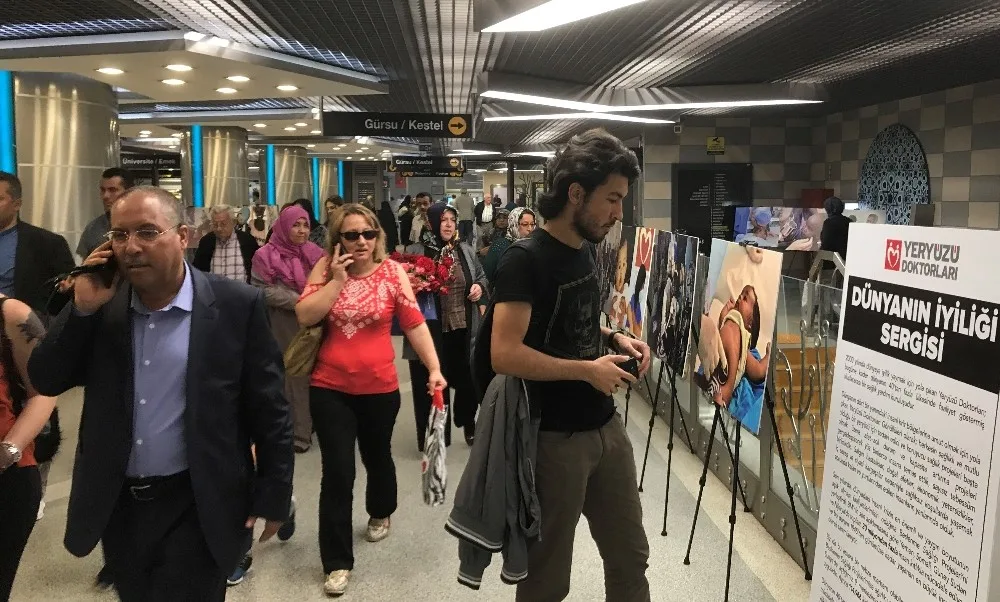 Dünyanın İyiliği Fotoğraf Sergisi Açıldı