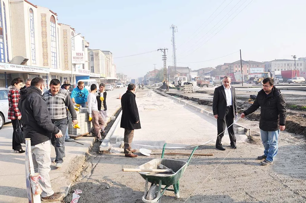 Pazartesi Pazarı'ndaki çileye neşter