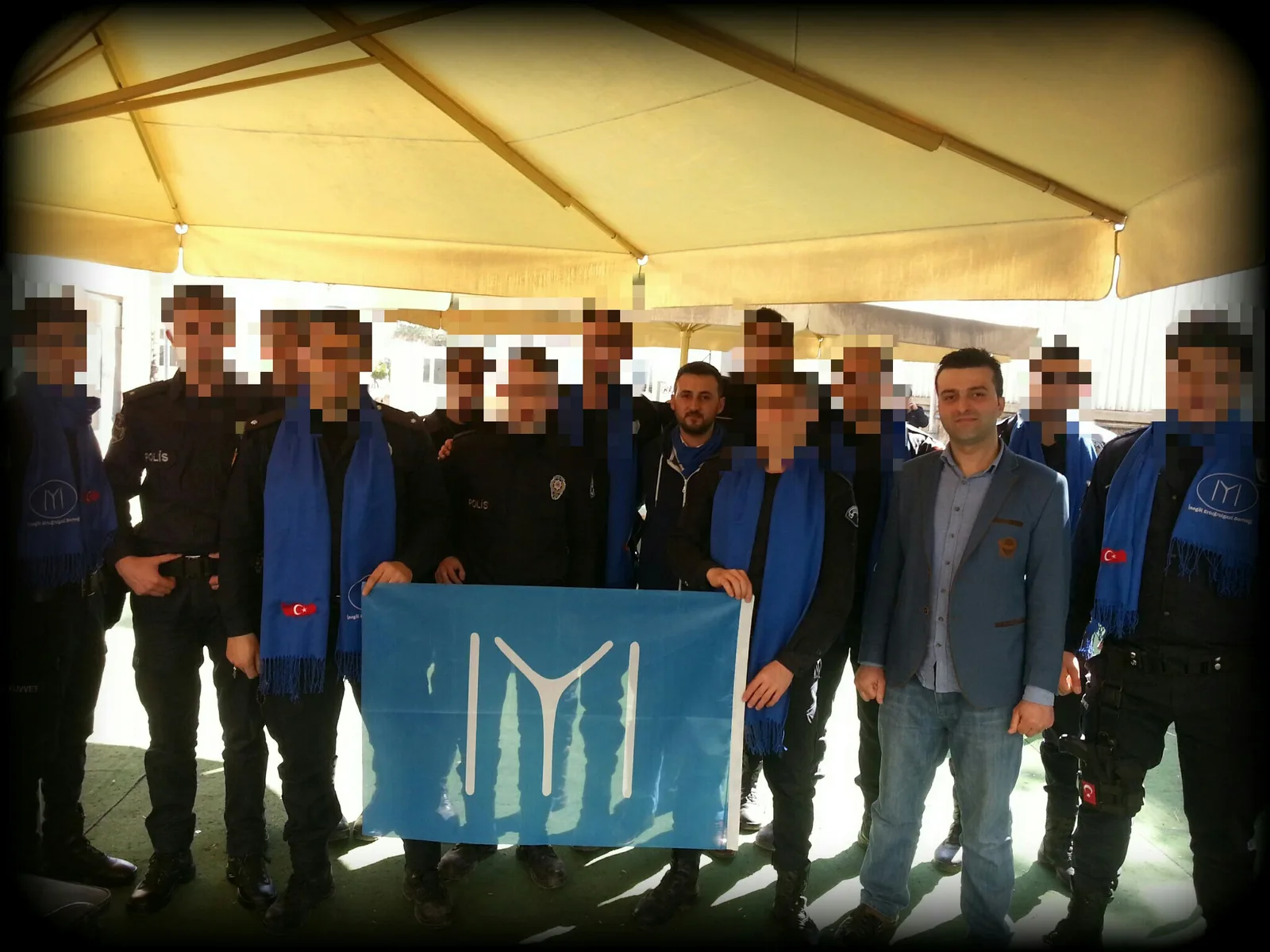 İnegöllü Gençlerden Diyarbakır Çıkarması Güvenlik Güçlerine Moral Oldular