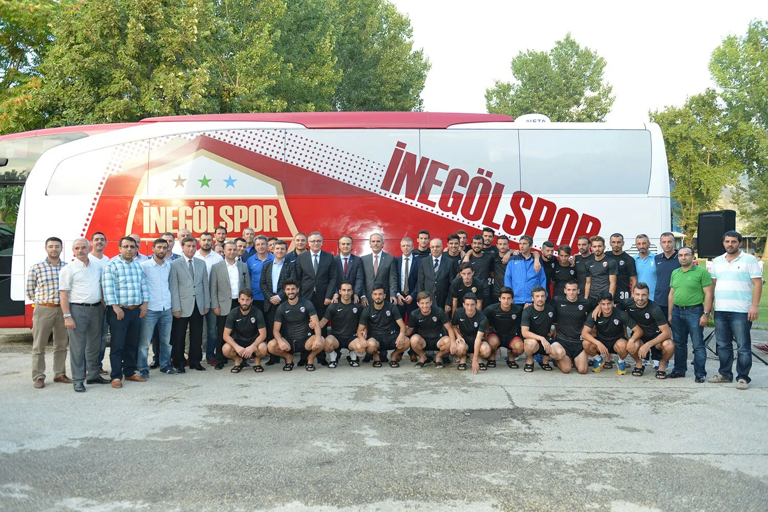 Otobüs tamam, sıra tesiste