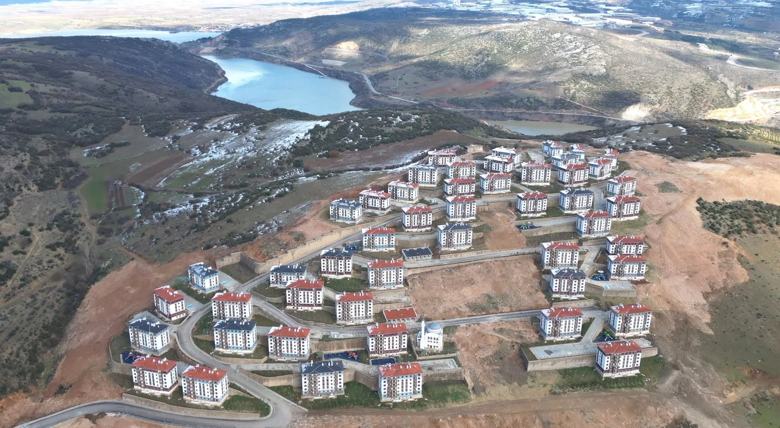 TOKİ 3. Etap ilk konutları teslim edildi