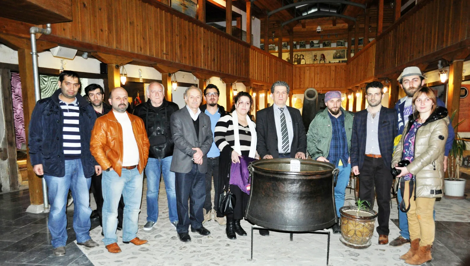 Gürcü ressamlar İnegöl’e hayran kaldı