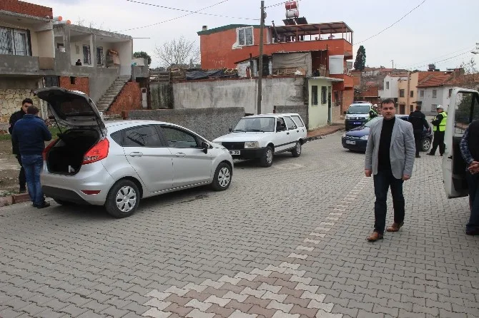 Edremitte Uyuşturucudan Ölümlerin Artması Üzerine Mahalle Polis Ablukasına Alındı