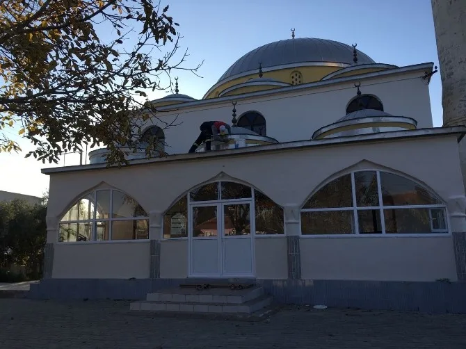 Efeler Belediyesinden Baltaköy Camisine Destek