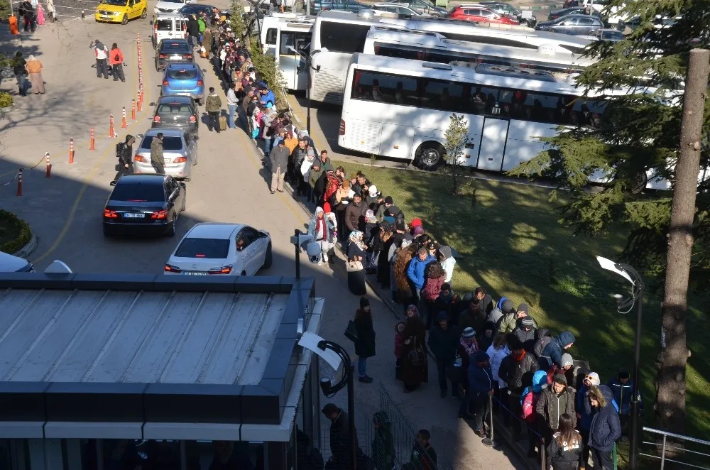 Eksi 18 Dereceye Rağmen Uludağa Akın Ettiler