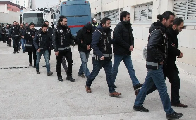Elazığda Fetö Operasyonunda 22 Polis Tutuklandı