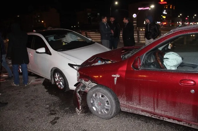 Elazığda Trafik Kazası: 5 Yaralı
