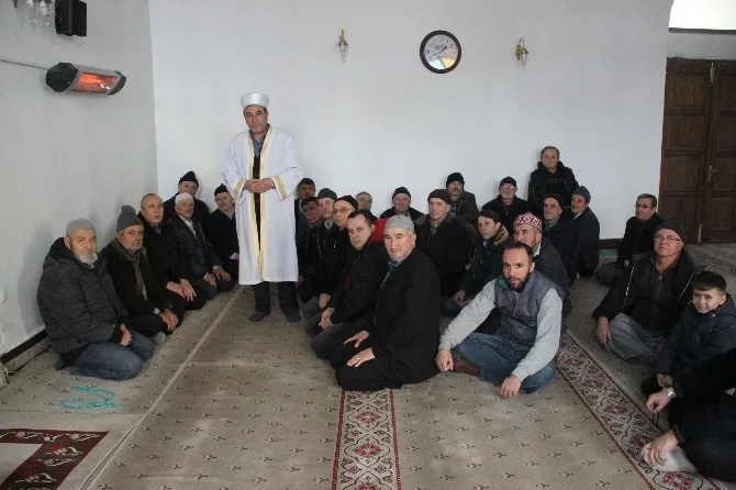 Eminler Turizmden Umre Semineri