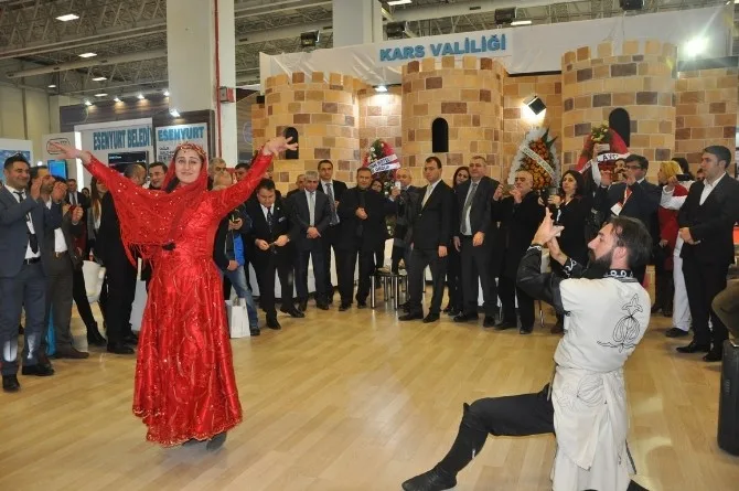 Emittte Kars Rüzgarı Esiyor