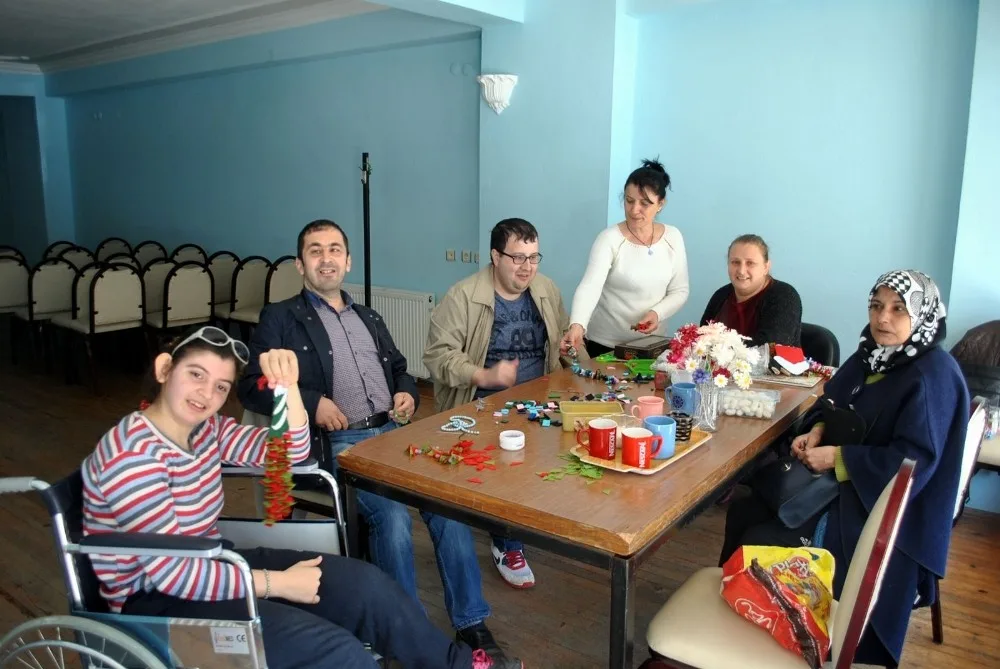 Engelliler El Emekleri İçin Yer İstiyor