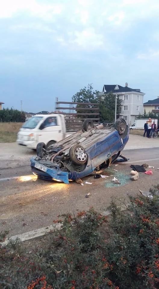 AHMET TÜRKEL ÇEVRE YOLUNDA KORKUTAN KAZA