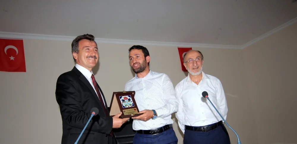Ezan Okuma Yarışması Birincisi Yenişehirden