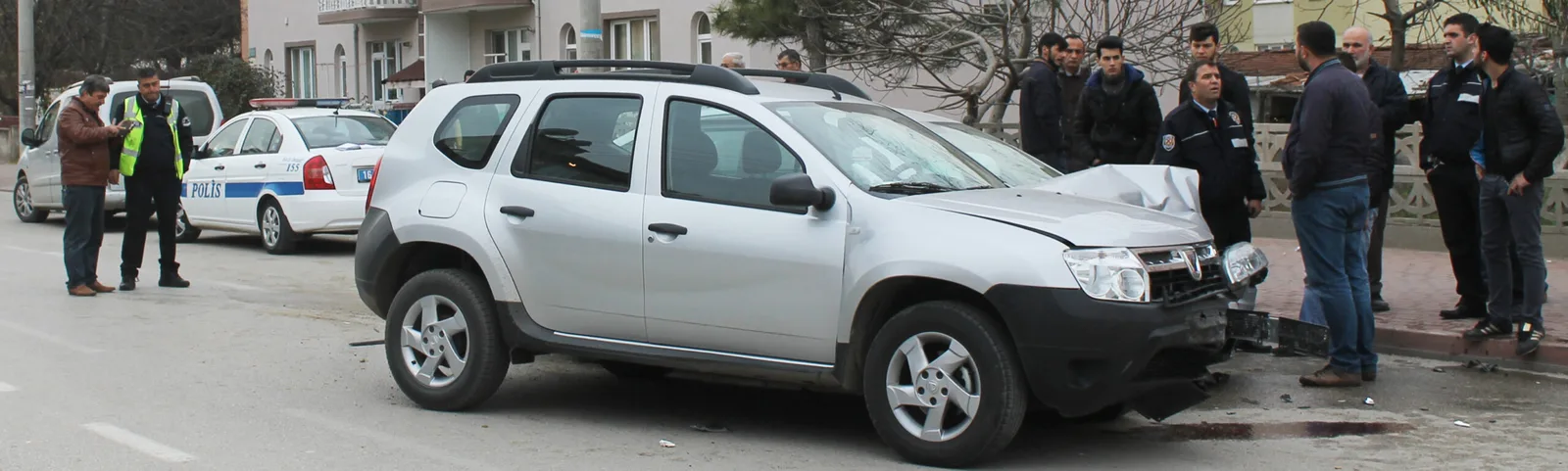 Mahmut Esatbey'de kaza: 2 yaralı