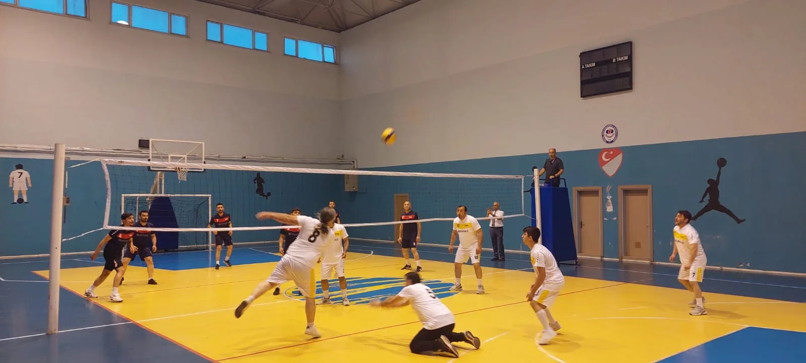 12. İSKO VOLEYBOL TURNUVASI BAŞLADI