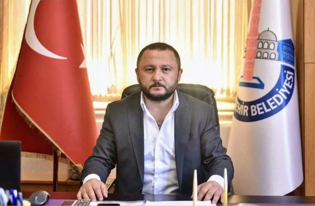 İYİ PARTİ'Lİ ÖMER SİLAHLI, YENİŞEHİR BELEDİYE BAŞKAN YARDIMCILIĞI GÖREVİNDEN ALINDI