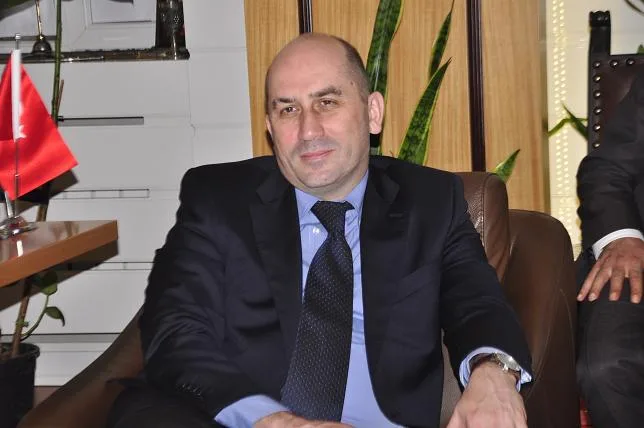 “Halkla beraber inşa ediyorlar”