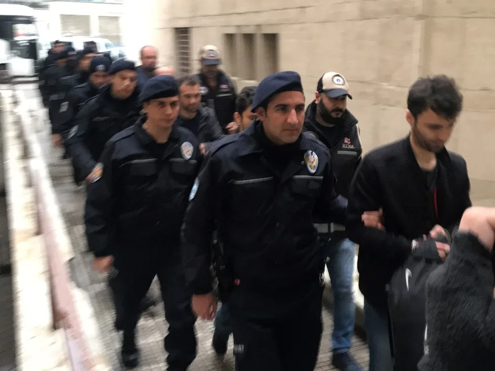 Fetö Şüphelisi 10 Kişi Adliyeye Sevk Edildi