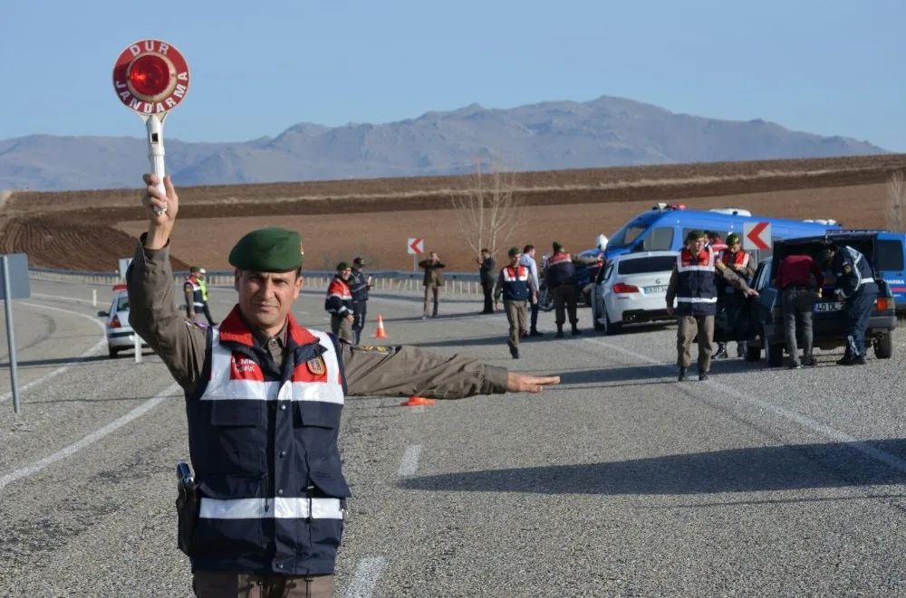Fetöden Aranan Şahıs Yol Kontrolünde Yakalandı