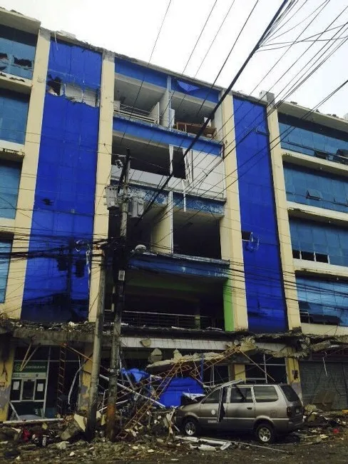 Filipinlerde 6.5 Büyüklüğünde Deprem