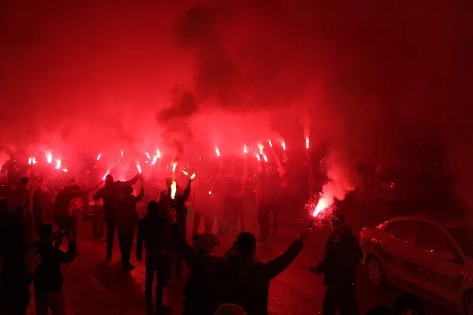Galatasaraya Coşkulu Karşılama