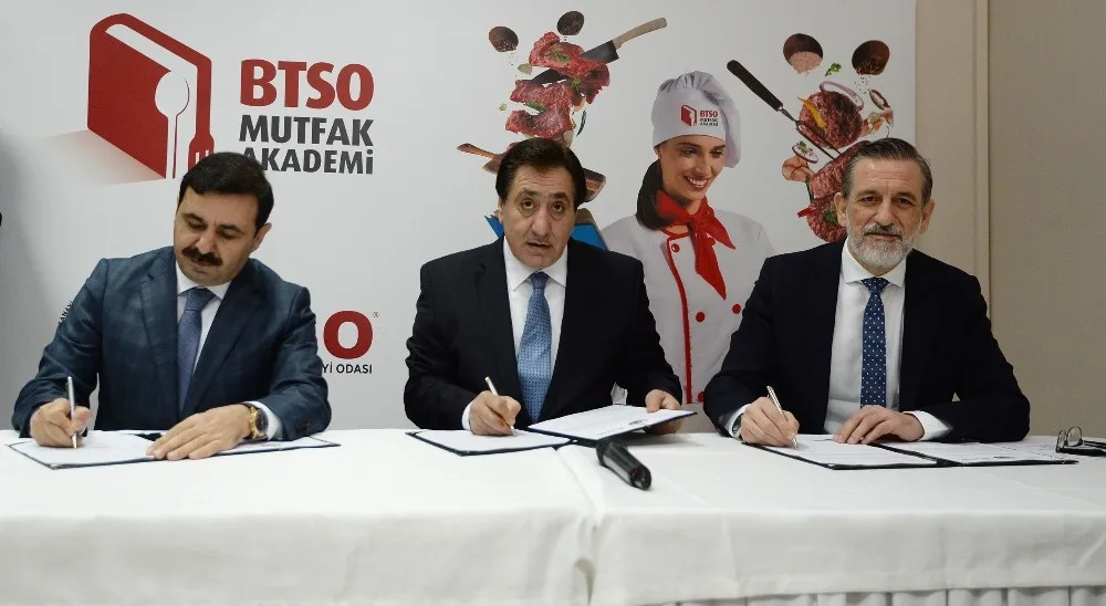 Gelecek Mutfakta Pişiyor