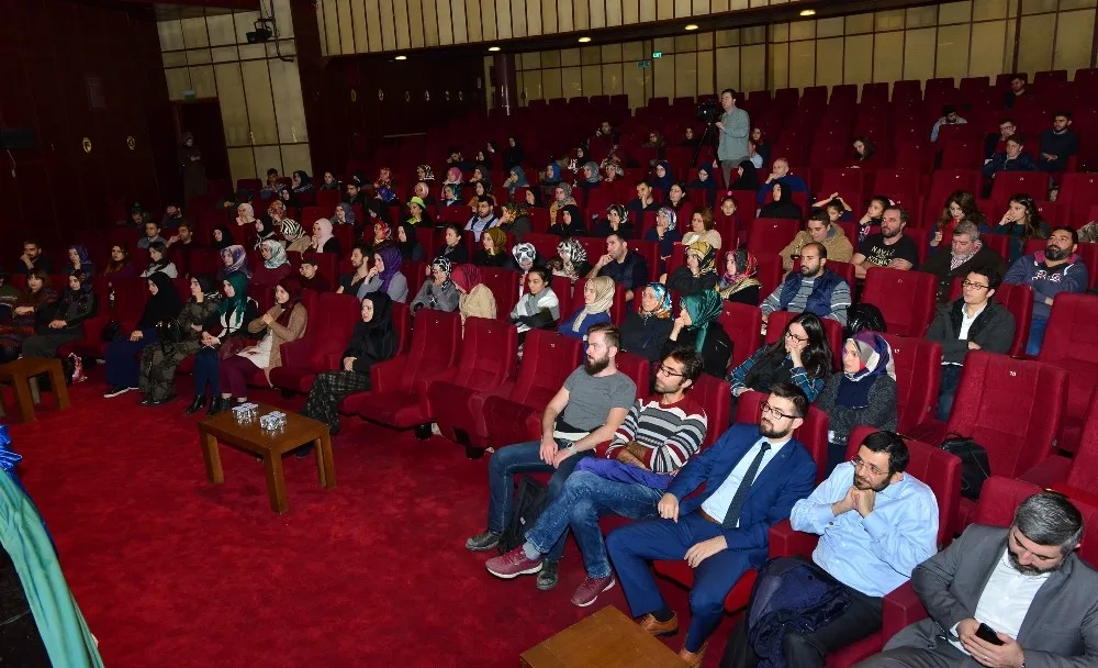Genç Kalemler Yıldırımda Buluştu