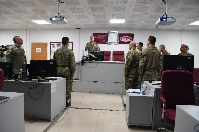 Genelkurmay Başkanı Orgeneral Akar, Gaziantep, Kilis Ve Adanada İncelemelerde Bulundu
