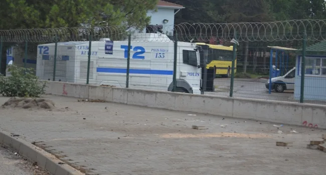 TOMA VE Çevik Kuvvet İnegöl’de konuşlandı