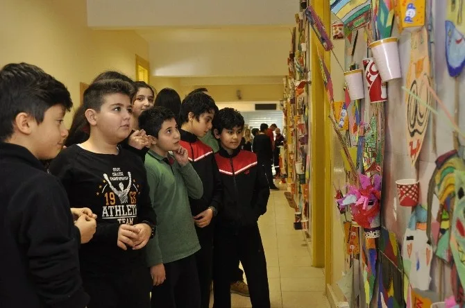 Gkvde Bin Bir Suretler Ve ‘Çiçeklerin Dili Sergisi