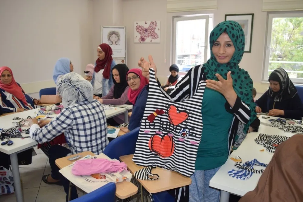 Göçmen Kadınlar Akdemde Meslek Edindi
