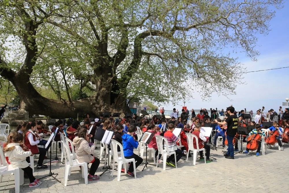 Gölyazıda Renkli Turizm Haftası Kutlaması
